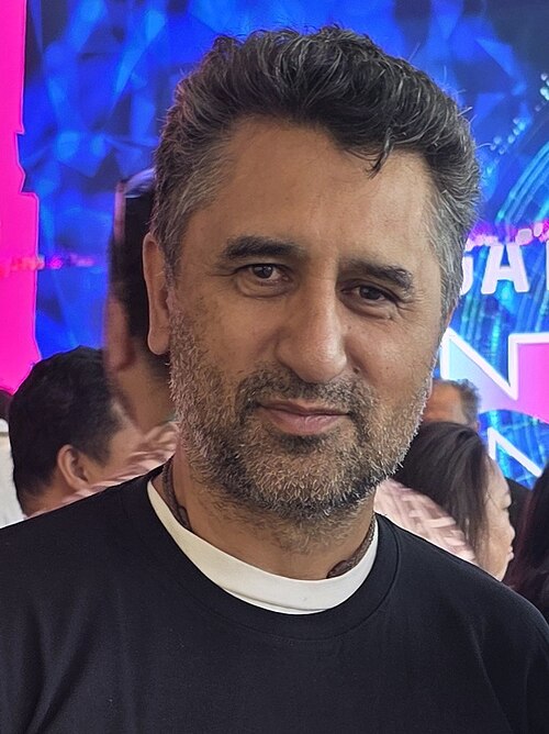Foto de Cliff Curtis