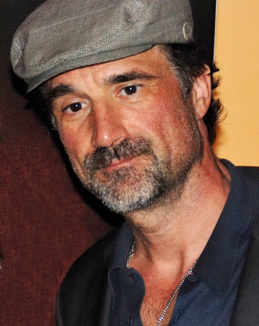 Foto de Elias Koteas