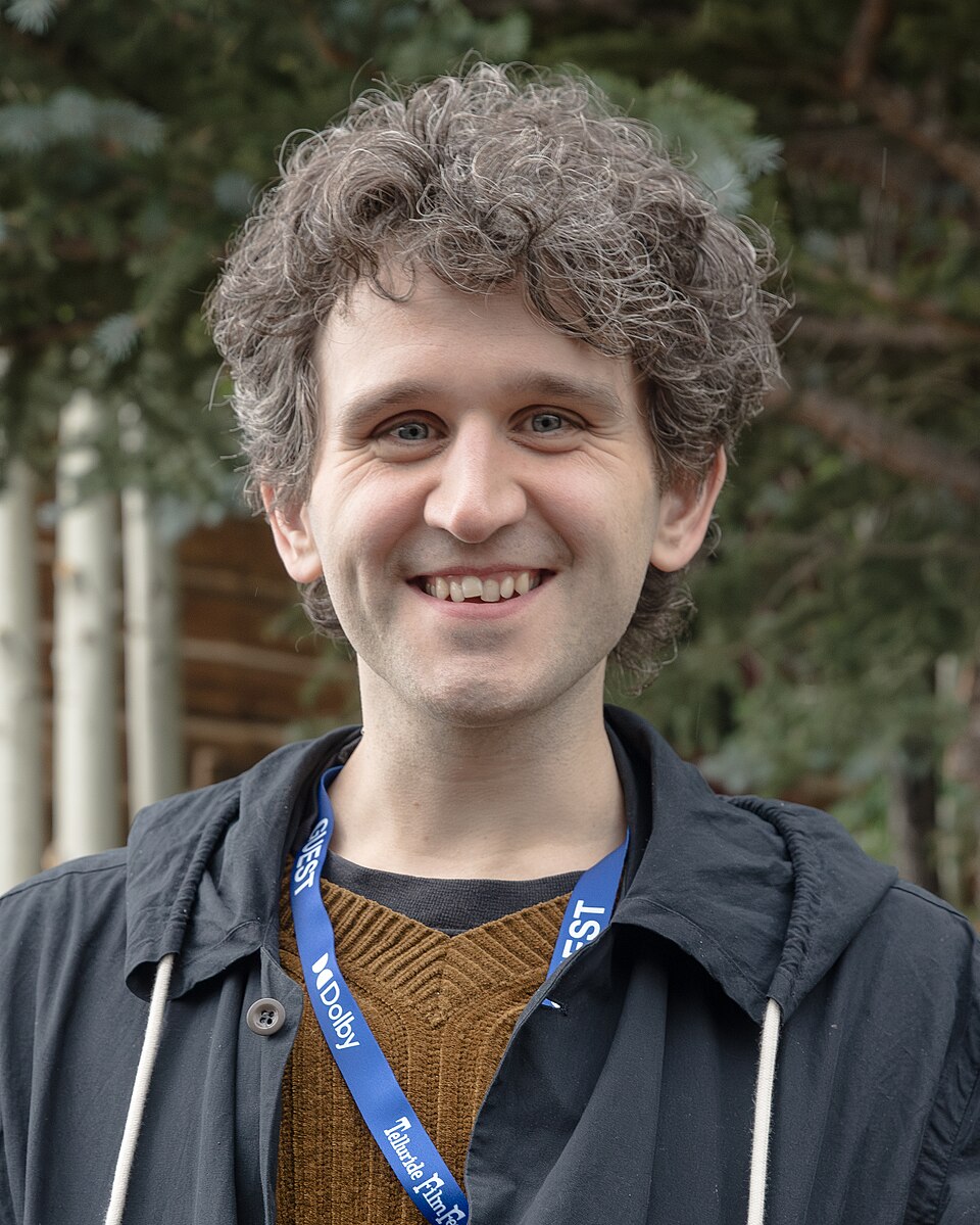 Foto de Harry Melling