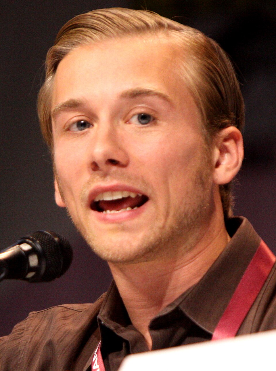 Foto de Lou Taylor Pucci