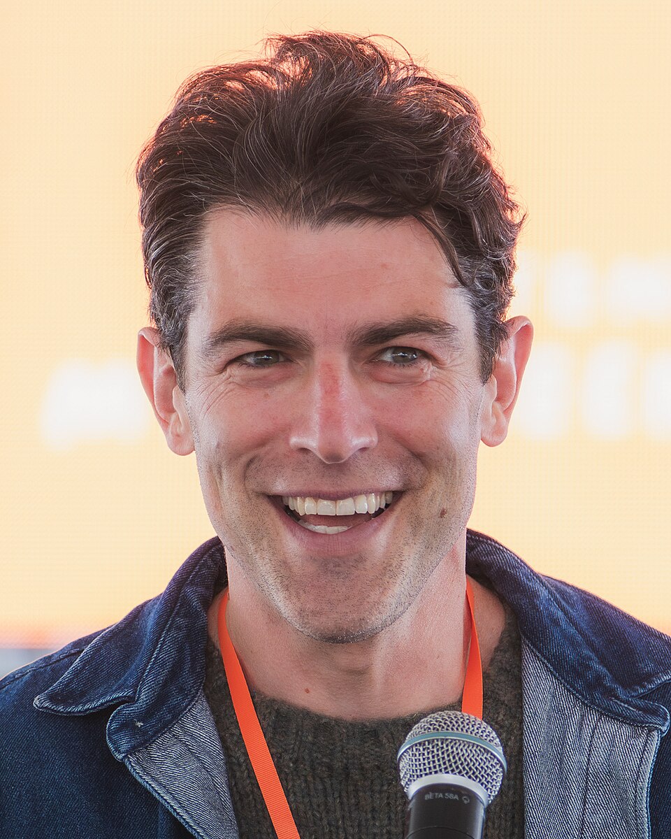 Foto de Max Greenfield